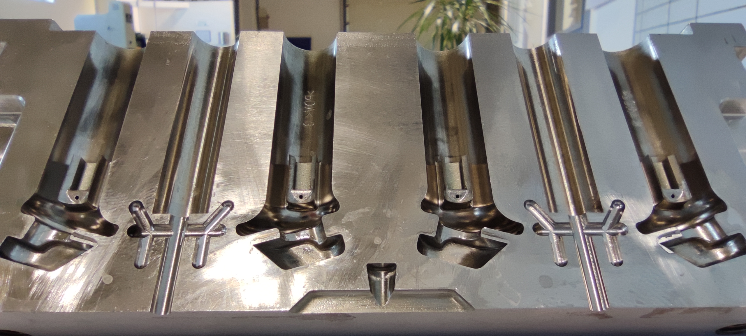 Cavity insert